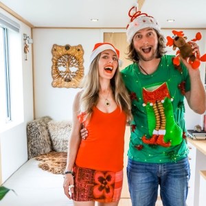 Living Big in a Tiny House Christmas Special 2020 🎄
