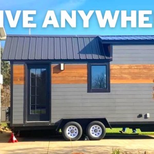 Urban Minimalist Tiny House Can Give You Financing Freedom - Full tour