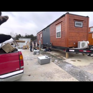 Part 1: Moving to the Prairie 8’x40’ Container 🤗❄️🏡☃️😉🏡❄️☃️