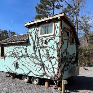 March 2022 Pics at Incredible Tiny Homes 🏡
