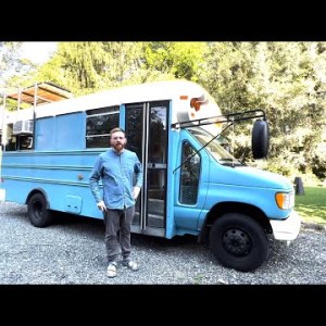 This Short Bus Skoolie Lets You Roam Freely