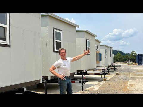 Tiny Home Builder In Tennessee Says He Can Build 1,000 Tiny Homes in a YEAR 🏡🇺🇸🤗😲🏡🇺🇸🤗😲🏡