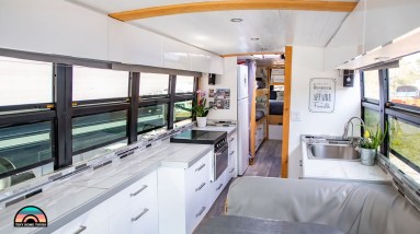 Family of 6 in 40ft. Skoolie w/ Bunks & Incredible Under Mount Storage 10 Family of 6 in 40ft. Skoolie w/ Bunks & Incredible Under Mount Storage