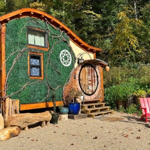 Let’s Tour 5 of our Incredible Tiny Hobbit Houses at Mountain Shire in Pigeon Forge, Tennessee 🧡🏡