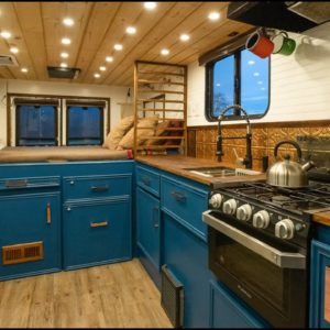 DIY 4x4 Ambulance Tiny House W/ Shower Toilet & Hot Tub - Overlanding Rig