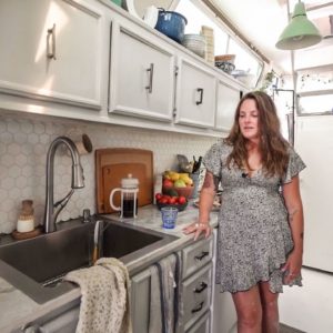 Solo Female & Her House Boat Tiny House W/ Shower & Toilet - Escaping Bay Area Rent