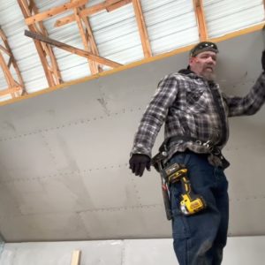 How to put the roof on and ESP Incredible Tiny Home 🏡🤗